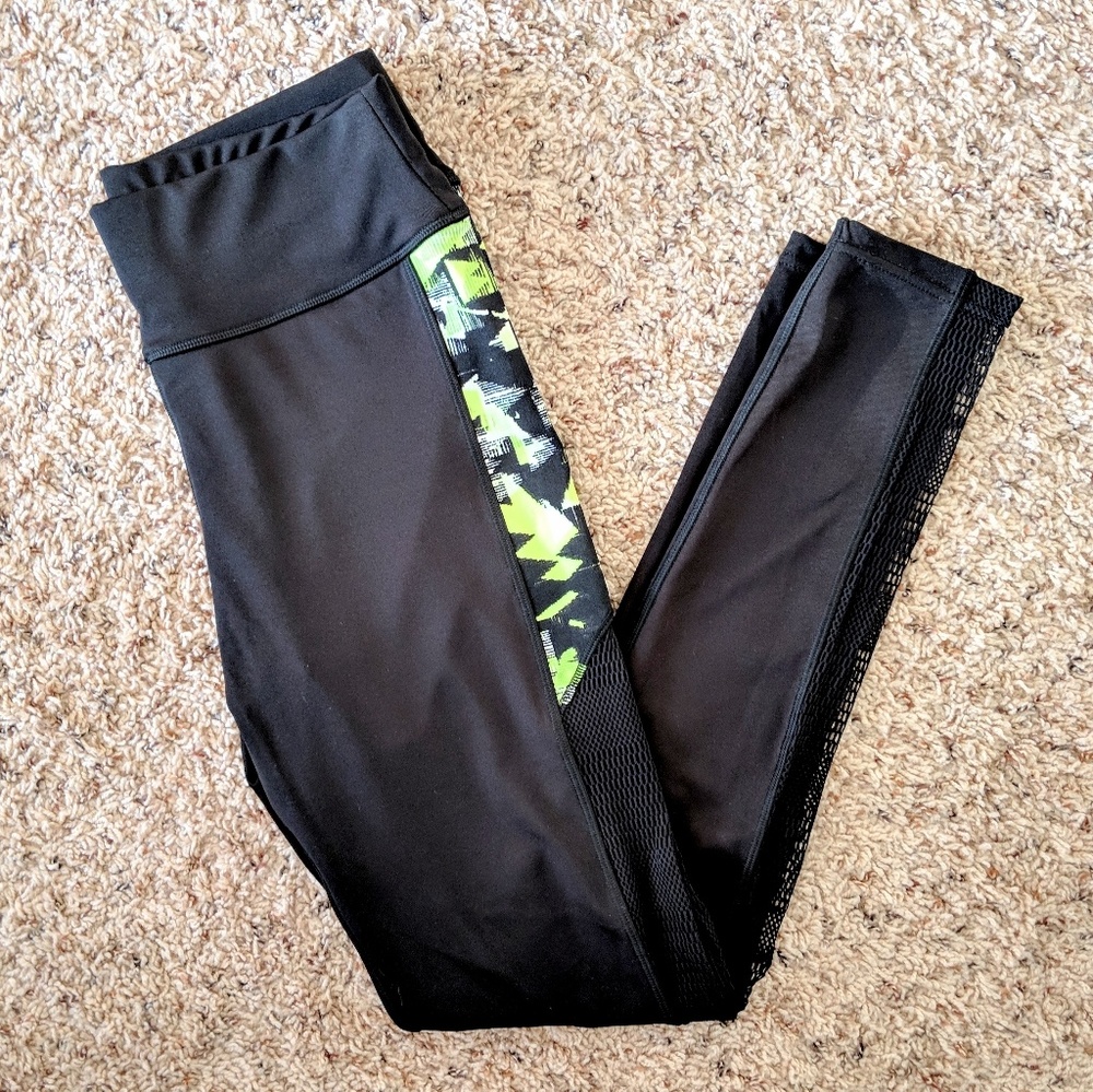NWOT black & lime mesh detail workout leggings
